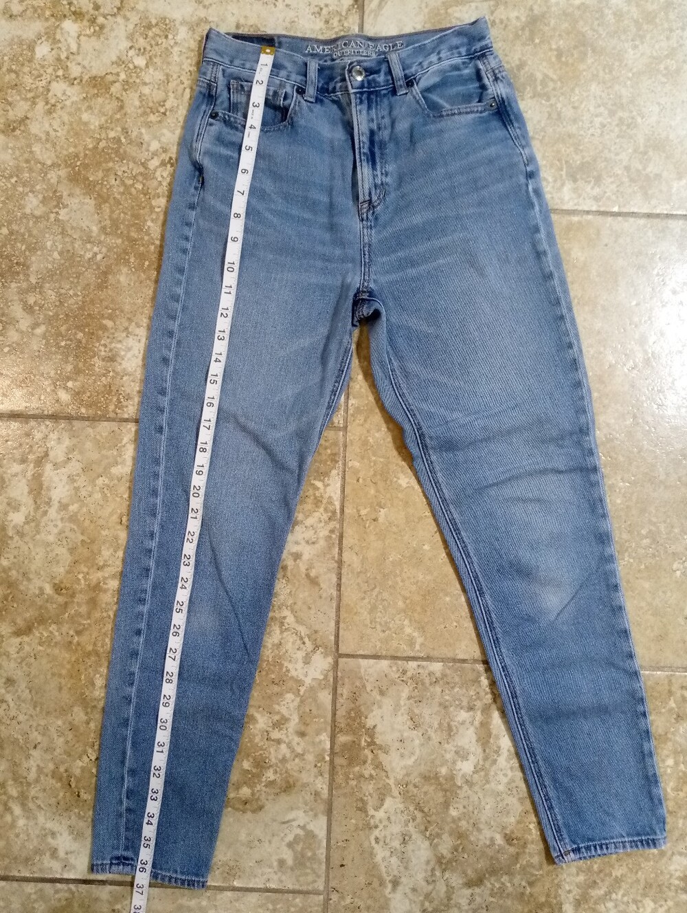 American Eagle Outfitters Light Blue High-Rise Women’s Jeans